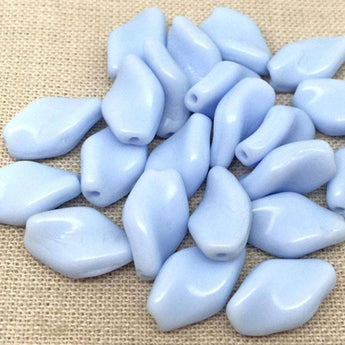 15 Vintage Light Periwinkle German Oval Glass Beads