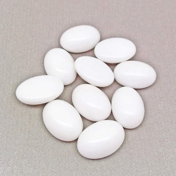 10 Vintage White Oval Glass Cabochons