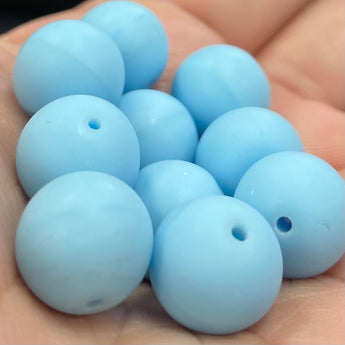 10 Vintage Matte Powder Blue Round Glass Beads