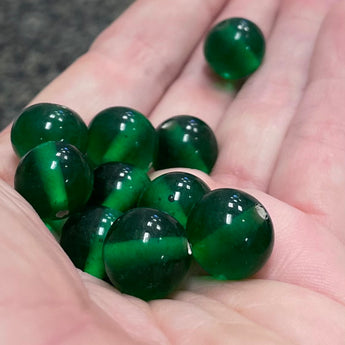 10 Vintage Green Round Glass Beads