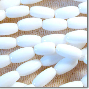 50 Vintage White Rice Oval Glass Beads #8296