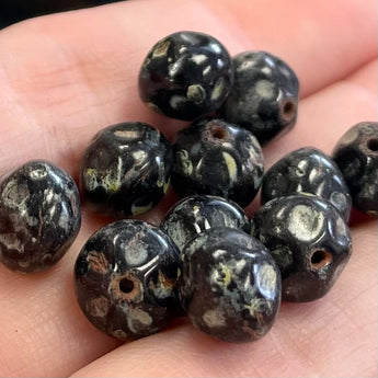 25 Vintage Black Picasso Glass Beads #2726