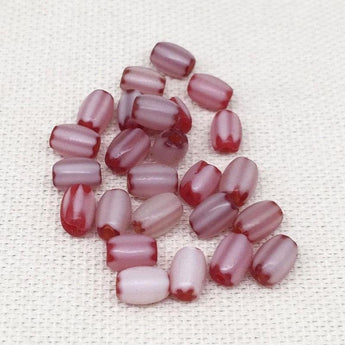 25 Vintage Red White Chevron Glass Beads