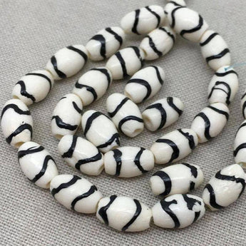 20 Striped Off White Oval Bone Beads