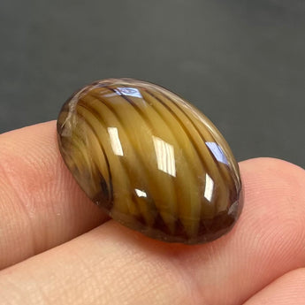 1 Vintage Silky Caramel Brown Oval Glass Cabochon