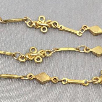 1 Foot Vintage Brass Scroll Diamond Linked Chain