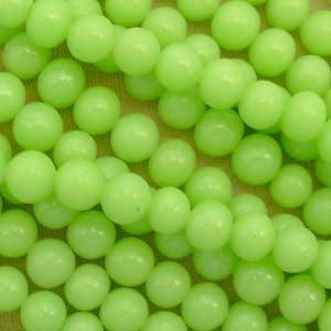 50 Vintage Japan Apple Green Round Glass Beads #2922