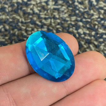 1 Vintage Aqua Blue Faceted Oval Glass Cabochon #8397