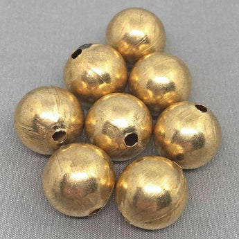 8 Vintage Heavy Brass Round Metal Beads