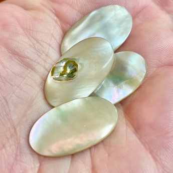 4 Vintage Mother of Pearl Shell Oval Cabochons