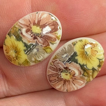 2 Vintage Spring Floral Oval Glass Cabochons #8688