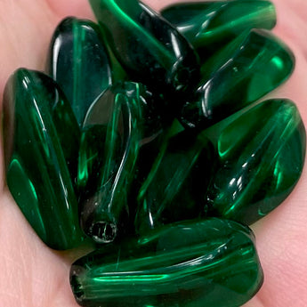 10 Vintage Japan Emerald Green Cherry Brand Glass Beads #4129