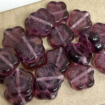 25 Vintage Amethyst Purple Czech Flower Glass Beads