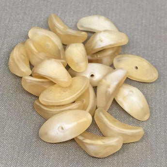 20 Vintage Matte White Beige Givre German Glass Beads