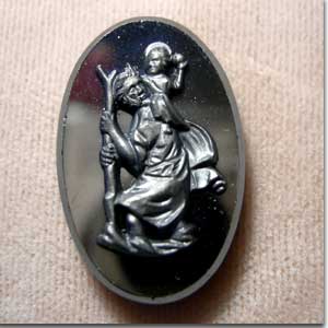 1 Vintage Jet Hematite Figurine Oval Glass Cabochon #8419