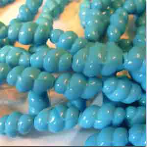 6 Vintage Japan Turquoise Twist Glass Beads #9143