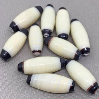 10 Vintage Handmade Creamy Ivory Oval Glass Beads